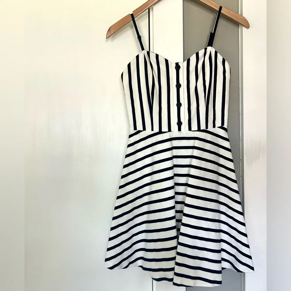 Alice + Olivia “Nella” Monochrome Black and White Striped Mini Dress- Sz 0 - Picture 2 of 12
